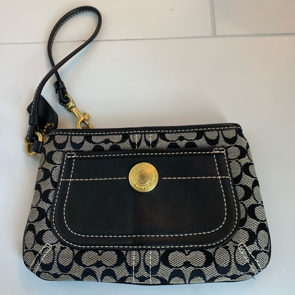 Coach Black and Cream Wristlet